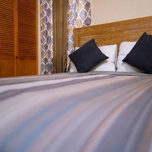 Connie's Comfort 3*, St. John's Antigua/Barbuda